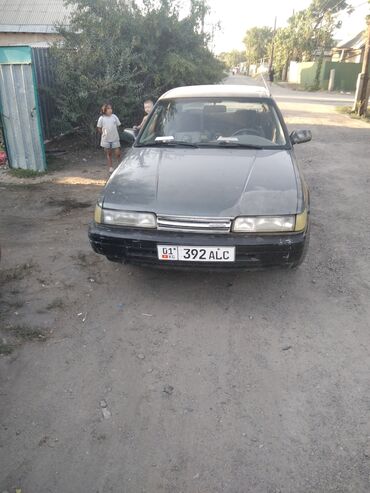 аварийные авто продажа: Mazda 626: 1988 г., 2.2 л, Механика, Бензин, Седан