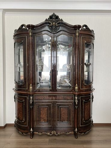 ремонт рохля: Витрина Для посуды, С ящиками, 250 см * 200 см * 50 см, Б/у