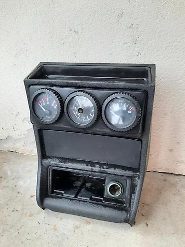 alko test: KONZOLA SA SATICIMA VW GOLF MK2 | Dobro stanje — 4