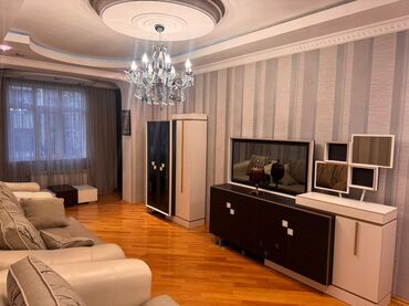 Köhnə tikili: Bakı, 8-ci mikrorayon, 3 otaqlı, Köhnə tikili, m. Azadlıq Prospekti, 80 kv. m — 2