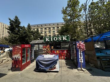 Оборудование для красоты и эстетики: Kiosk - xırdalanda təzə bazarın girişində çox gediş gəlişli yolda