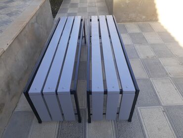 Bağ, çöl masa və oturacaq dəstləri: Metall karkaslı taxta lamelli skamya dəsti - Məhsul: açıq məkana — 15