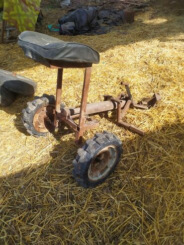 Дизельные мотоблоки: Продаю мотоблок Урал в рабочем хорошим состояние все есть в комплекте — 6