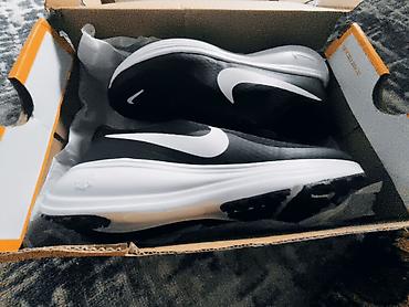 tiempo x: Кроссовки Nike, черные с белым логотипом и подошвой. - Назначение — 1