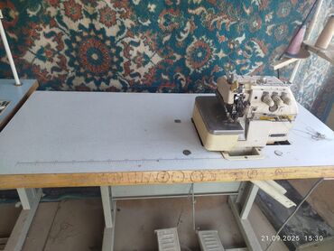 швейная машина для цеха: Промышленное швейное оборудование: прямострочная машина + оверлок на