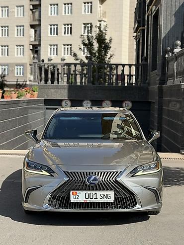 Lexus: Lexus ES: 2019 г., 2.5 л, Автомат, Гибрид, Седан — 1