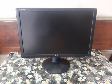 Monitorlar: Monitor LG ci 45 in 30 a boyuy ekrandi kamera komputere yararlidi