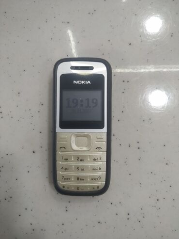 telefon düyməli: Nokia 808 Pureview, rəng - Narıncı, Zəmanət, Düyməli