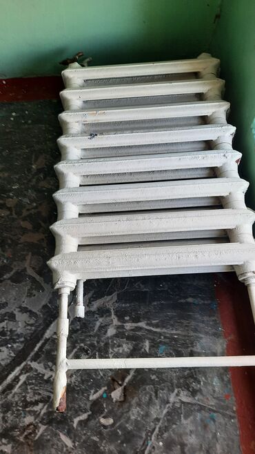 чугунные батареи новый: Отдаю даром.БесплатноЧугунные радиаторы. 3шт. хорошем состоянии. Кто