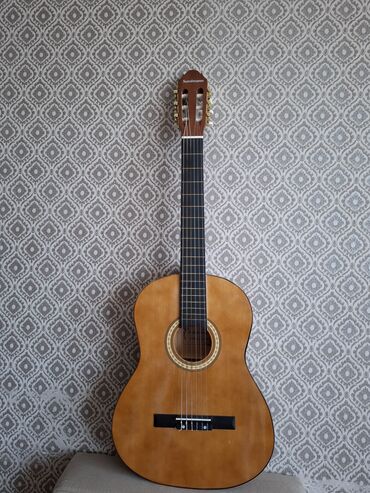Fleytalar: Klassik gitara, Yeni, Ünvandan götürmə