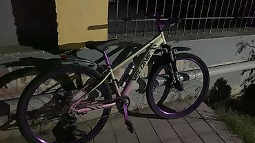 forward velosiped: Velosiped – Velone brendi, dağ/şosse qarışıq gəzinti üçün. Texniki — 5