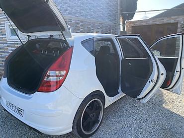 Hyundai: Hyundai i30: 1.6 l | 2007 il Hetçbek — 5