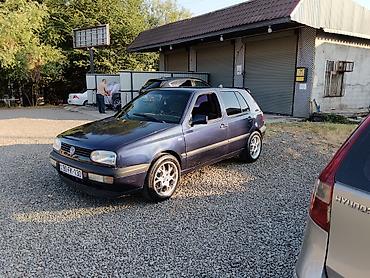 r14 diski teker: Volkswagen Golf III, 5 qapı hatchback. Gecə-göy (tünd mavi) rəng — 2