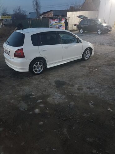 цивик седан: Honda Civic: 2002 г., 1.5 л, Вариатор, Бензин, Хэтчбэк