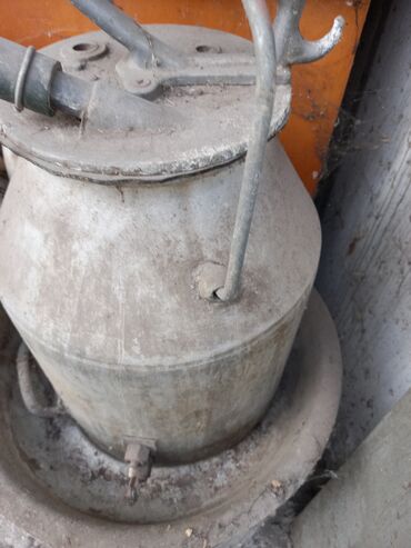 Готовые деревянные окна: Продаю деревянное балконное окно и дверь. Размер окна : ширина 1.50 at lalafo.kg — 4 Готовые деревянные окна: Продаю деревянное балконное окно и дверь. Размер окна : ширина 1.50 — 4