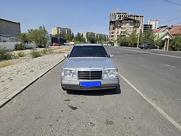 ешка е 303: Mercedes-Benz E-Class: 1995 г., 2.2 л, Механика, Бензин, Седан — 1