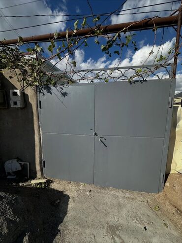 Həyət evləri və villaların satışı: Xırdalan şəhəri 119 nömrəli marşrutun astanovkasina yaxın ərazidə 1.7 — 1