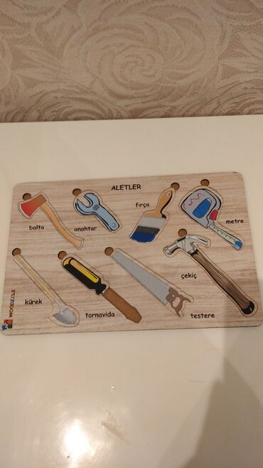 Oyuncaqlar: Taxta puzzle, öyrədici oyuncaq.Yenidiler,sondakilarda 1-2 si — 9