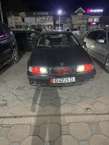 Продажа авто: BMW 3 series: 1991 г., 1.8 л, Механика, Бензин, Седан