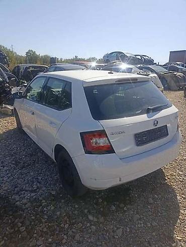 polirke: ZADNJI BRANIK ORIGINALAN ZA ŠKODA FABIA OD 2015. DO 2019. GOD. | — 2