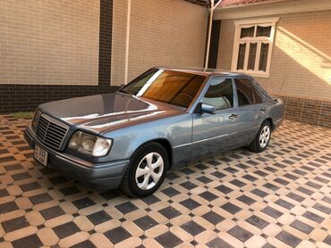 Транспорт: Mercedes-Benz W124: 1992 г., 3.2 л, Автомат, Бензин, Седан
