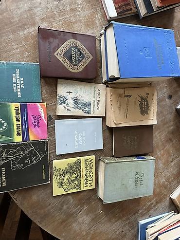 dunya xertesi: Kolleksiya: Azərbaycan, rus və qismən fars/ərəb qrafikalı nəşrlərdən — 10