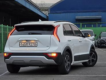 корейские кроссоверы: Kia Niro: 2022 г., Автомат, Гибрид, Кроссовер — 4