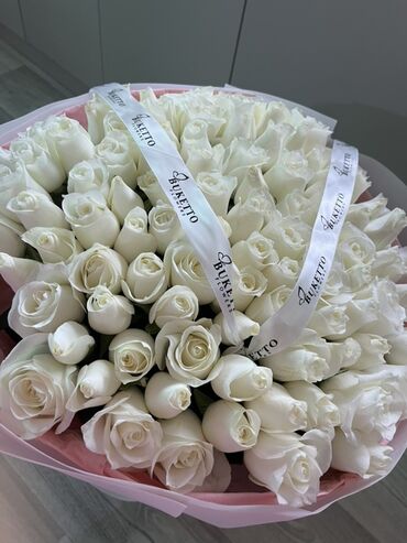 искусственные цветы бишкек: Большой букет белых роз - Состав: множество свежих белых роз