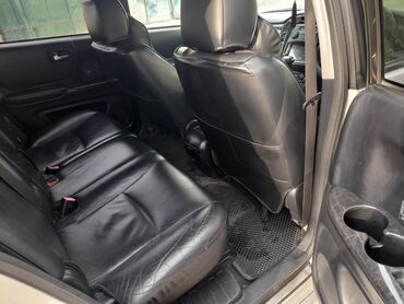 Toyota: Toyota Kluger: 2004 г., 3 л, Типтроник, Бензин, Кроссовер — 12