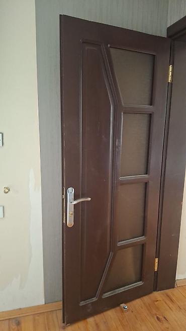 avropa qapi: 1 ədəd Qapı .
Köhnədir ramkasında qırığı var — 3
