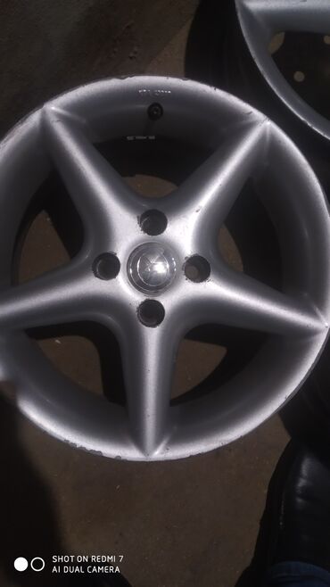 disklər r14: İşlənmiş Disk Toyota R 15, 4 Boltlu