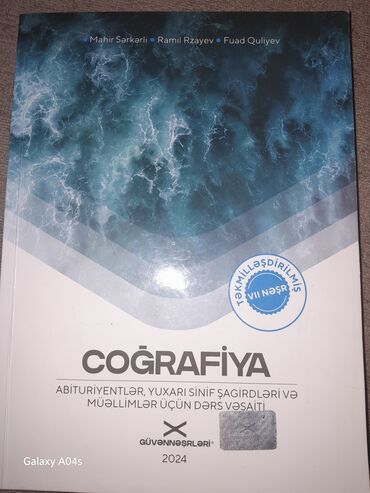 5 ci sinif informatika metodik vəsait: 10-11ci sinif üçündür. Təp təzədir,qiyməti normalda 15 azndir