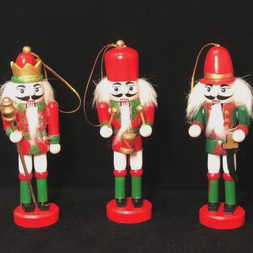 Yeni il oyuncaqları və bəzəkləri: Yeni il hədiyyə və oyuncaqları ətraflı məlumat ücün yaza və ya zəng — 4