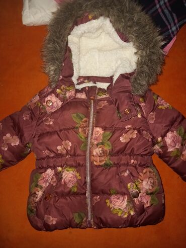 wintro jakne: Primark 62vel.
Prelepa topla zimska jaknica za bebe devojcice
Kao nova