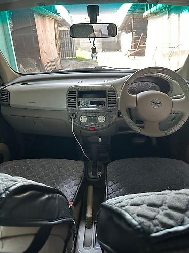 мини красовер: Nissan March: 2002 г., 1.4 л, Автомат, Бензин, Хэтчбэк — 6