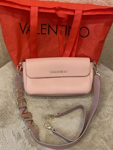 qadın üçün daflkot: Çiyin çantası, Valentino, Yeni