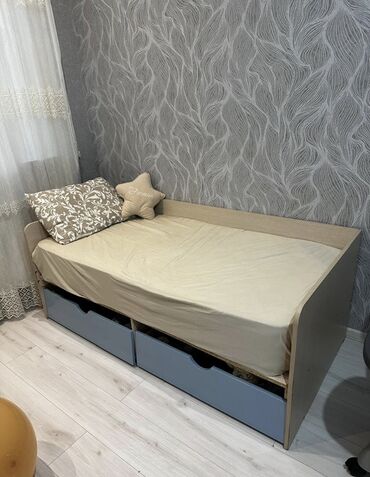 Bitkilər: Oğlan və qız üçün, Çarpayı, Bazasız, Matras ilə, Siyirməli