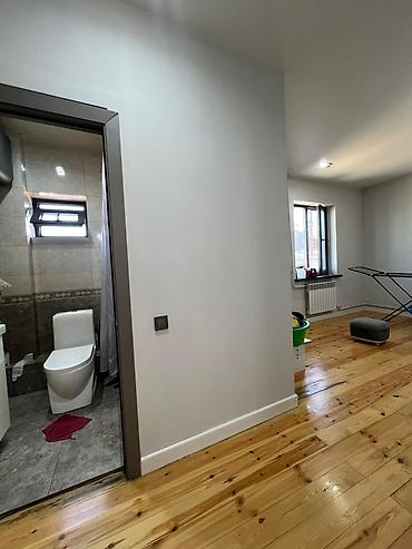 Продажа коттеджей и домов: Просторный дом с современным интерьером и качественной отделкой. - — 17