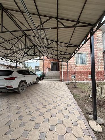 Продажа коттеджей и домов: Продаётся двухэтажный дом с цокольным этажом в селе Орто-Сай — 13