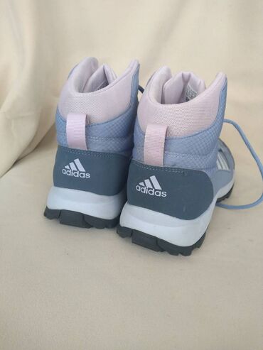 Women's Sneakers and athletic shoes: Adidas, 38 — 6