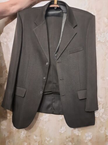 классический кастюм: Мужской костюм, 3XL (EU 46), Новый, цвет - Серый, Самовывоз
