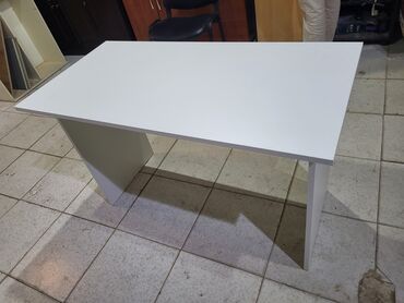 Ofis masaları: Ofis masalari yenidir.yazi masalari uzunluq 120 sm eni 60 sm hundurluk — 2