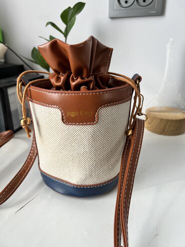Другие сумки: Продаю новую сумку . Очень вместительная и стильная at lalafo.kg Другие сумки: Продаю новую сумку . Очень вместительная и стильная