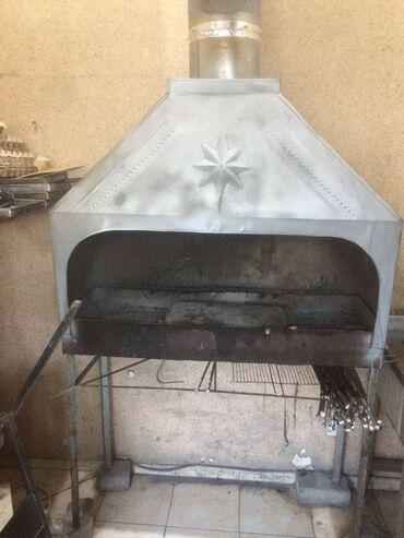 Restoran, kafelər: Nargilə dairəsində 35 kv kafe icarəyə verilir. Ayın 15 i boşalır — 9