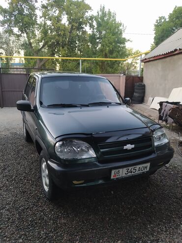 авто рынак бишкек: Chevrolet Niva: 2004 г., 1.7 л, Механика, Бензин, Внедорожник