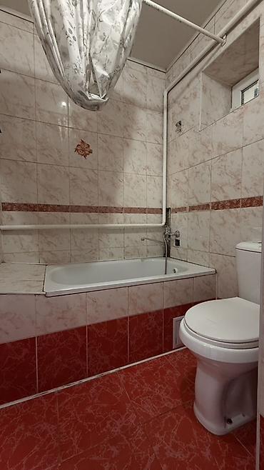Продажа коттеджей и домов: 3 комнаты, 70 м², 2 соток, Бишкек, Собственник — 18