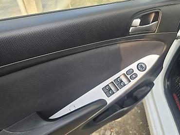 Hyundai: Hyundai Solaris: 2016 г., 1.4 л, Автомат, Бензин, Седан — 8