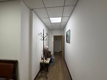 Аренда офисов: Сдается офисное помещение — 466 м² 📍 Адрес: г. Бишкек, ул. Усенбаева — 27
