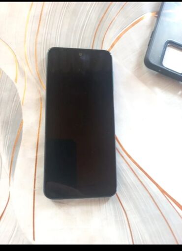 red dead 2: Xiaomi Redmi smartfon - Model: Redmi Note 9 (arka qapaqda “Redmi”