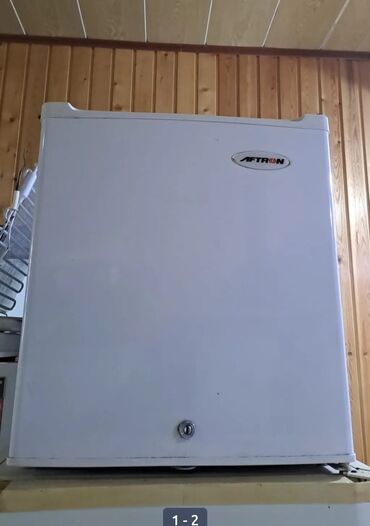 Nehrə aparatları: 1 qapılı Soyuducu Satılır